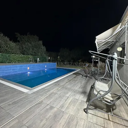 Elia Villa *